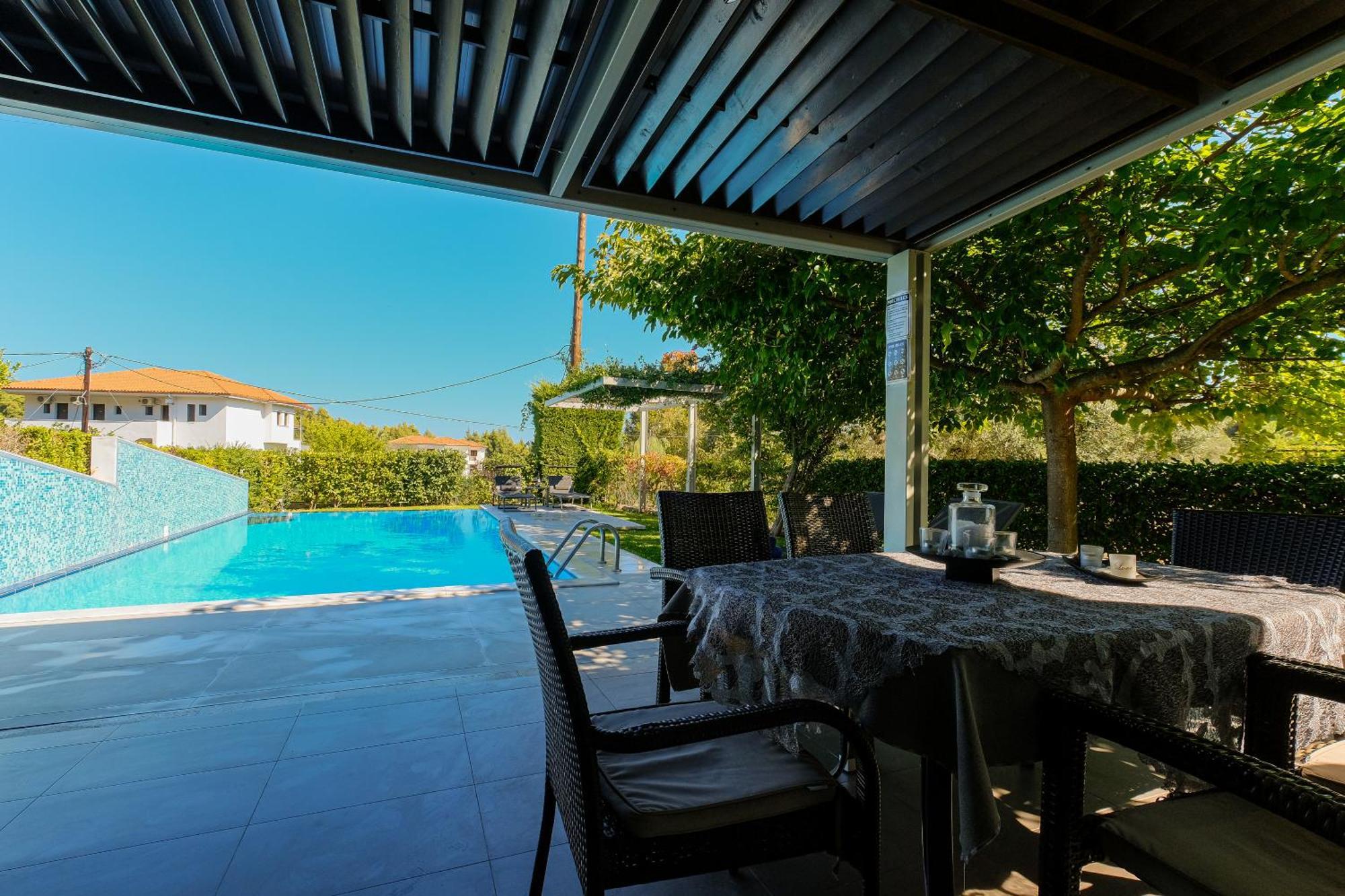 Deluxe Chrousso Pool Villa Palioúrion Exterior foto